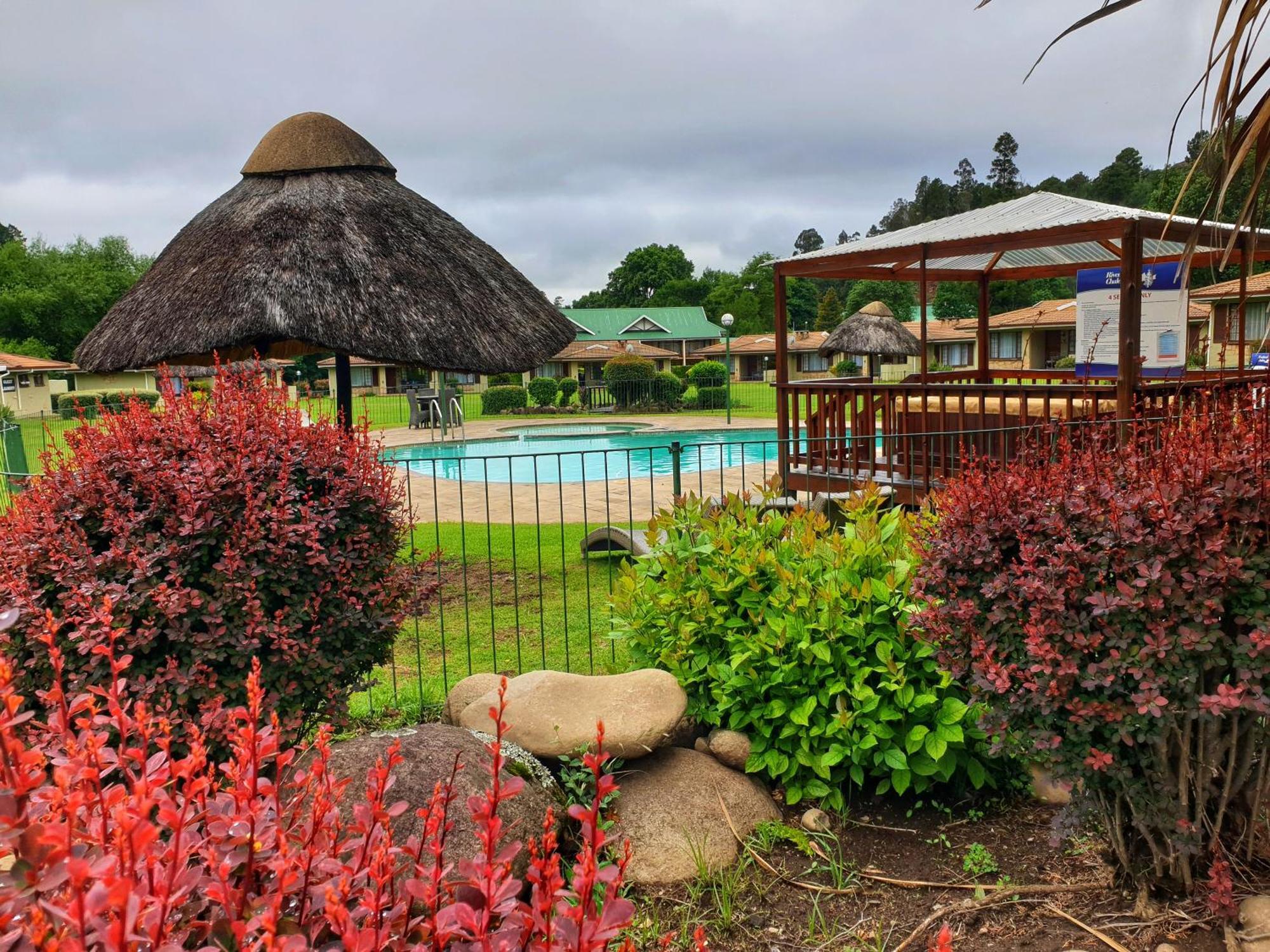 Gooderson Leisure Riverbend Chalets Self Catering And Timeshare Gold Crown Resort Дракенсберг-Гарден Экстерьер фото